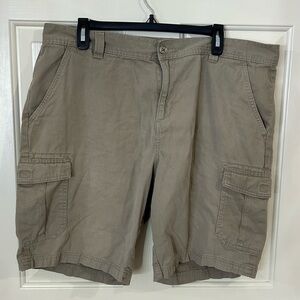 Columbia Men’s 38x10” Outdoor Cargo Shorts